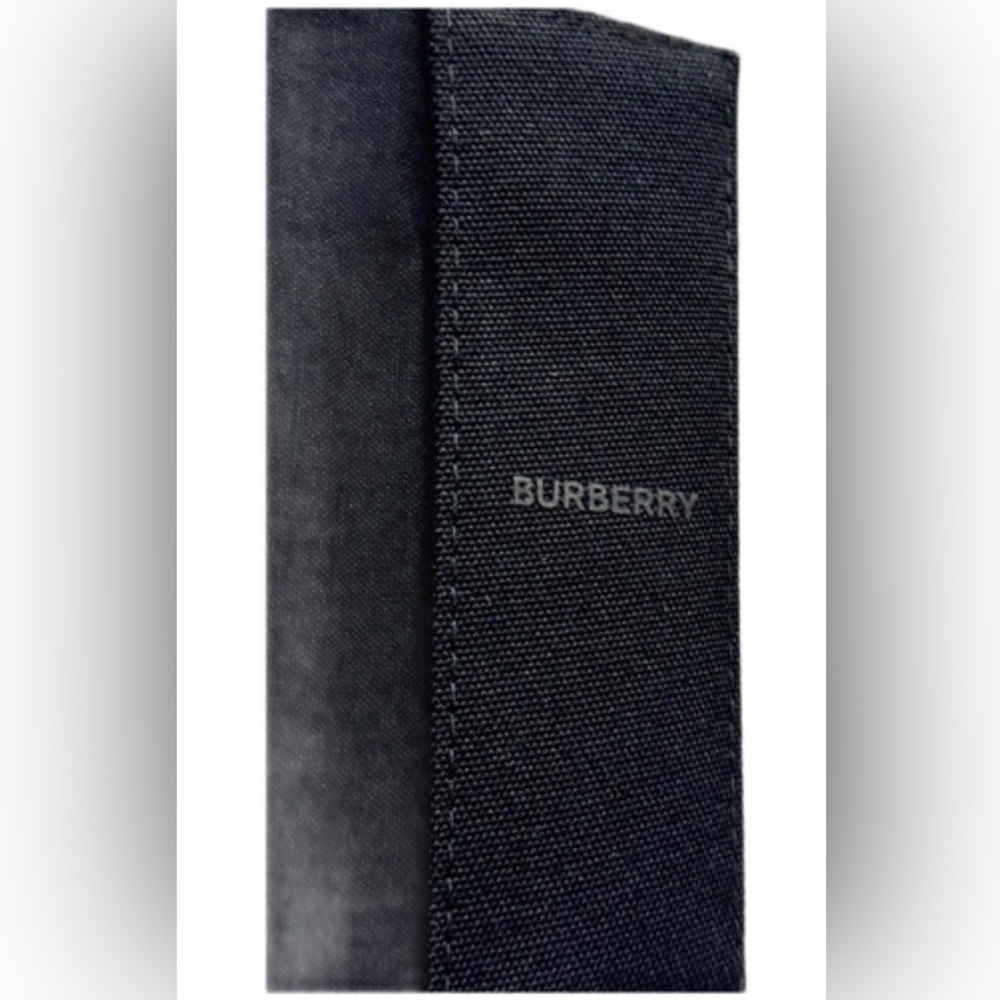 Burberry Passport Holder - Picture 6 of 7